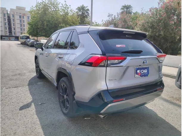 Car image 7