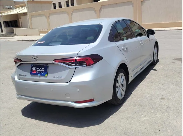 Car image 5