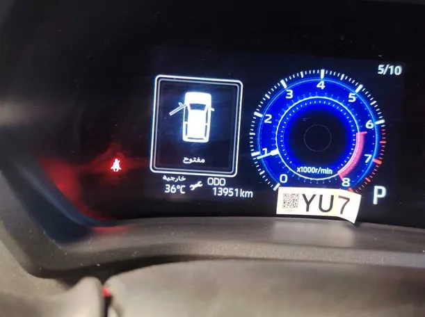 Car image 19