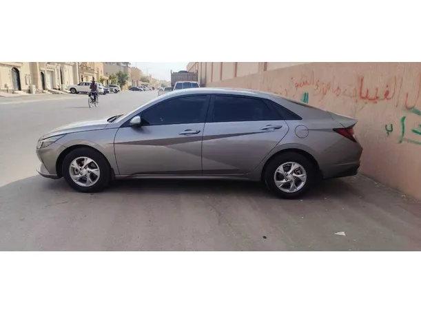 Car image 8