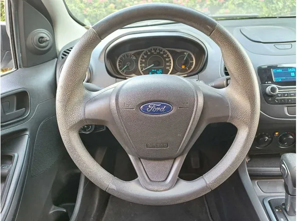 Car image 14