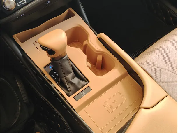 Car image 21