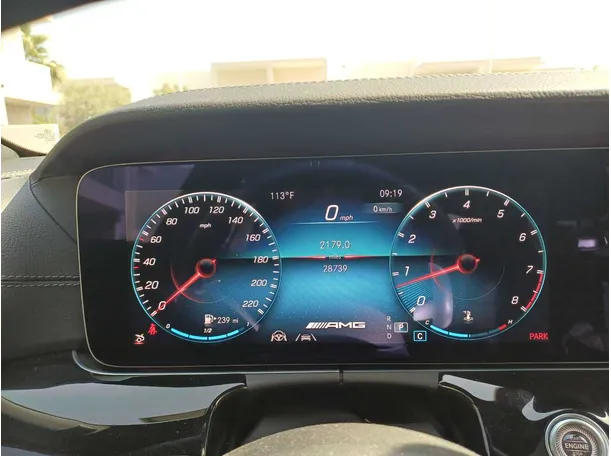 Car image 24