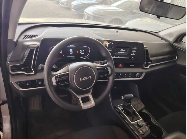 Car image 13
