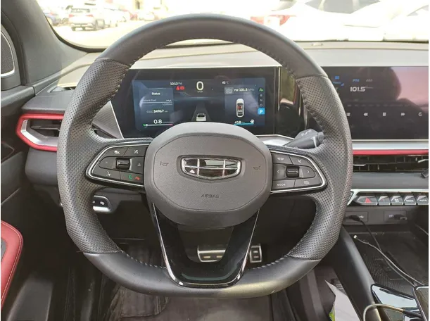 Car image 18