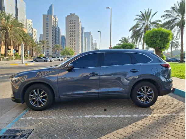 Car image 4