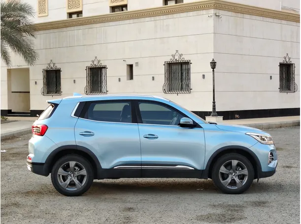 Car image 4