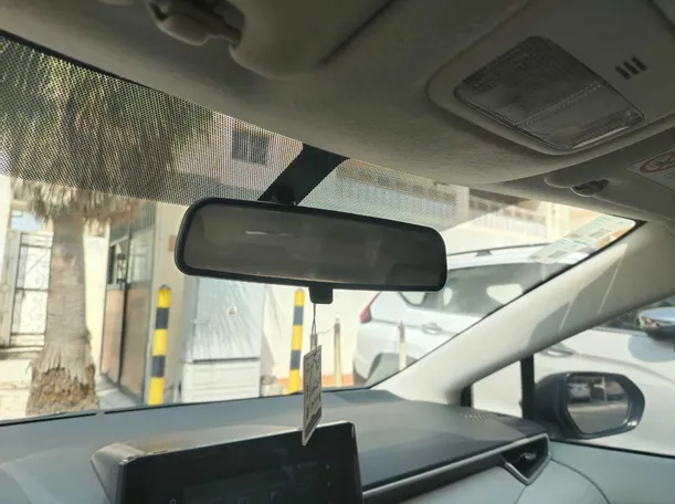 Car image 36