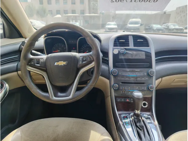 Car image 20
