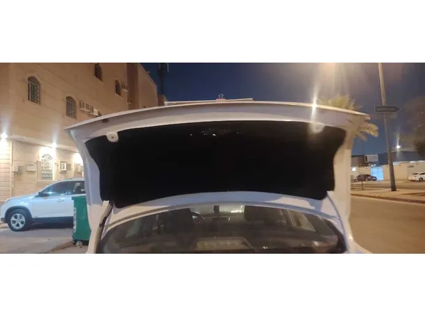 Car image 22