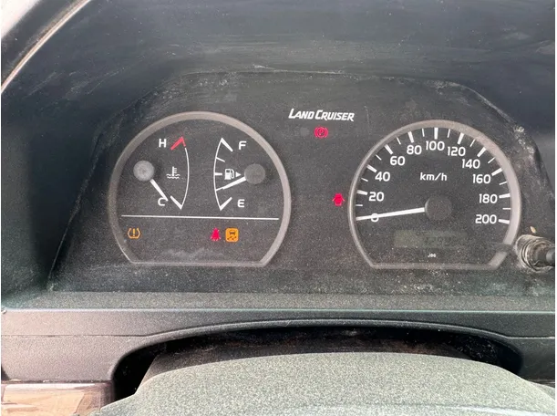 Car image 22