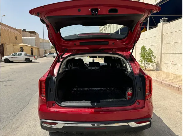 Car image 20