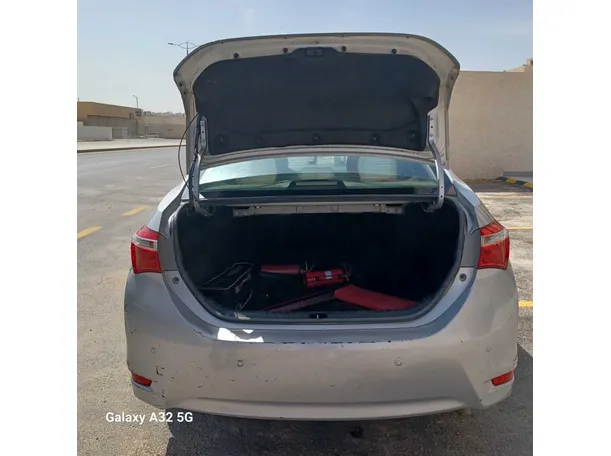 Car image 20