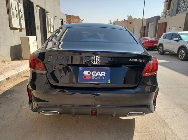 Car image 6