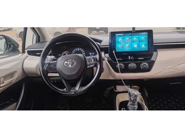 Car image 22