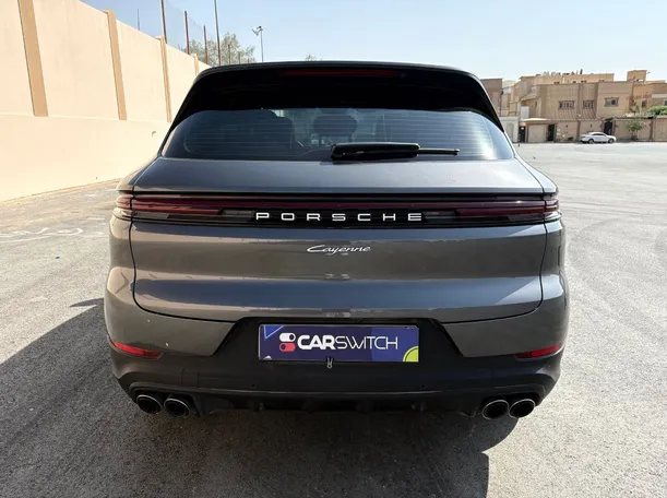 Car image 6