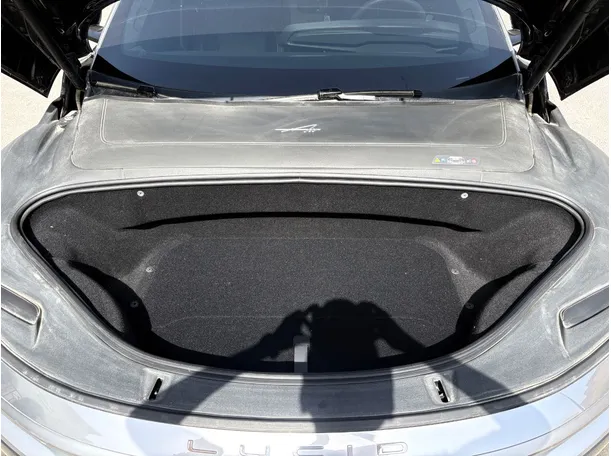 Car image 32