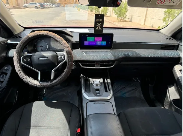 Car image 15