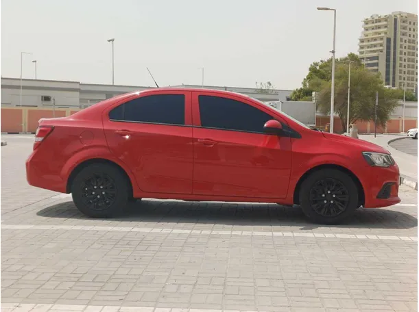 Car image 8