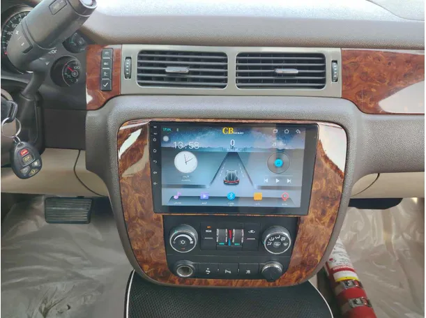 Car image 14