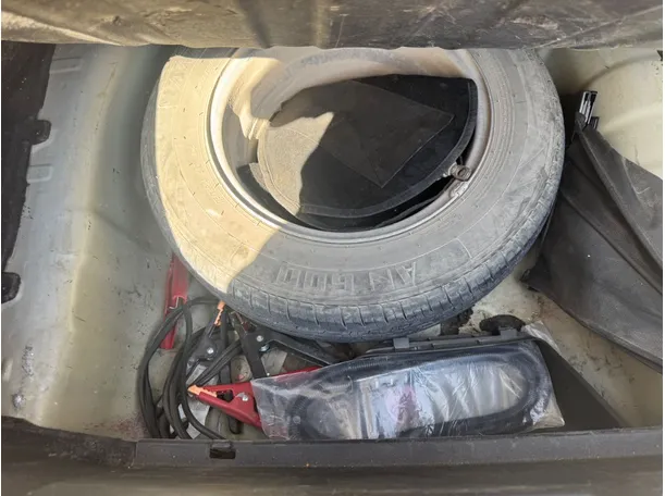 Car image 21