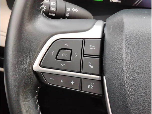 Car image 28
