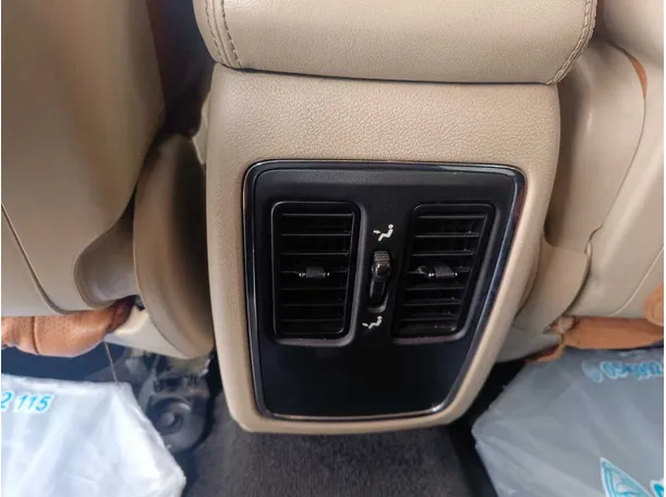 Car image 31