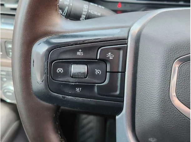 Car image 34