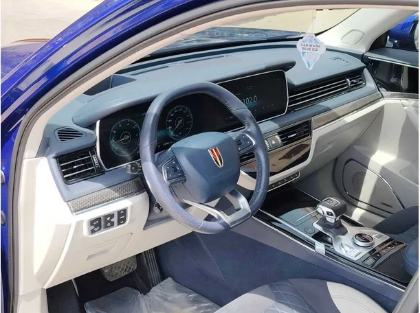 Car image 13