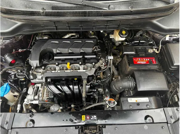 Car image 30