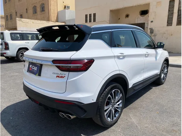 Car image 5