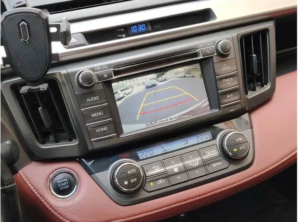 Car image 30
