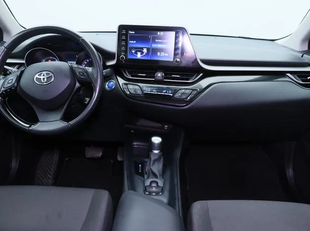 Car image 14