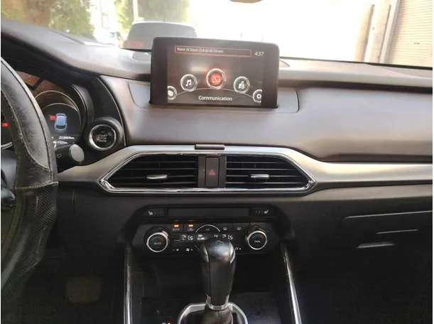 Car image 24