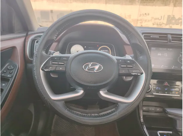 Car image 22