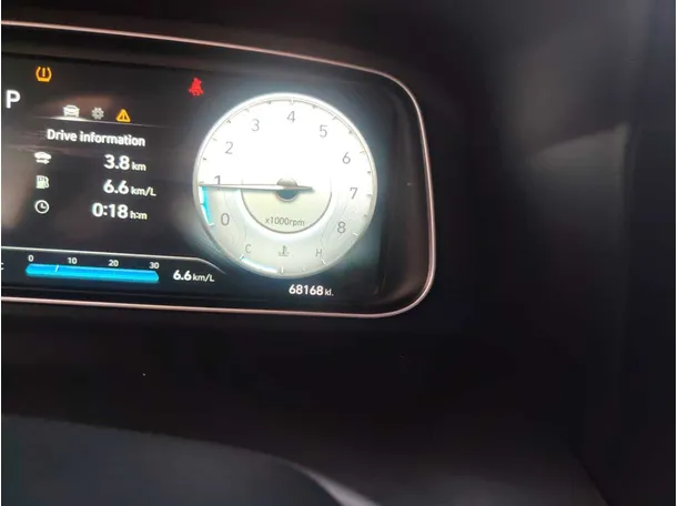 Car image 22