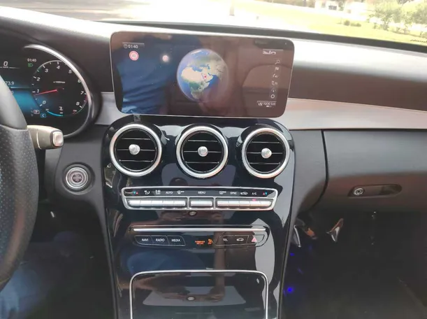 Car image 26