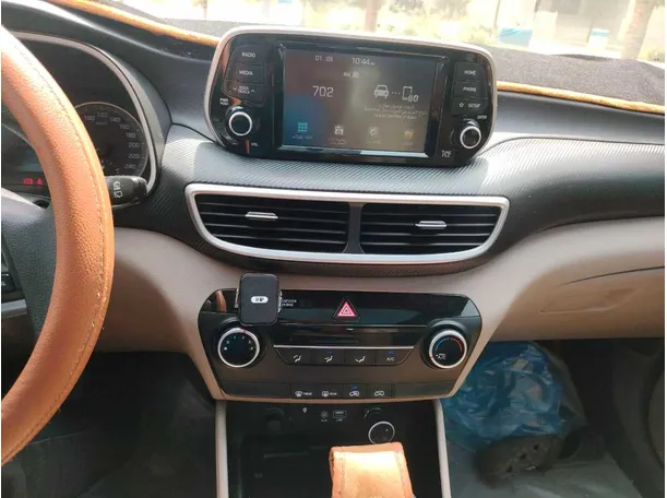 Car image 27