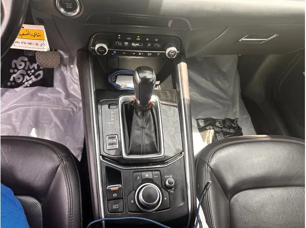 Car image 17