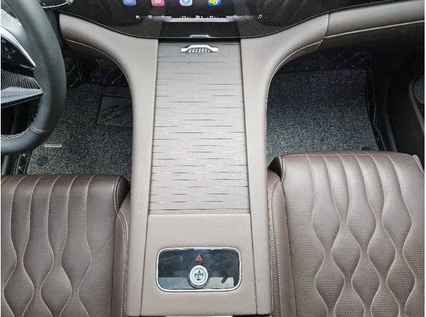 Car image 21