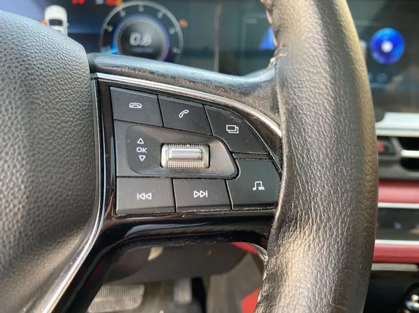 Car image 22