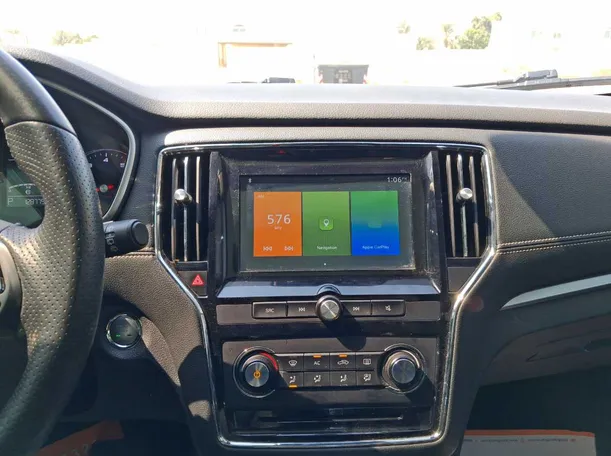Car image 16