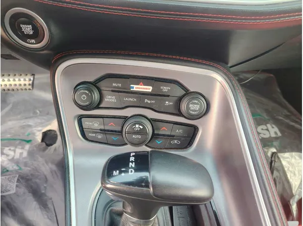 Car image 24