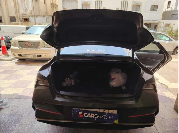Car image 29