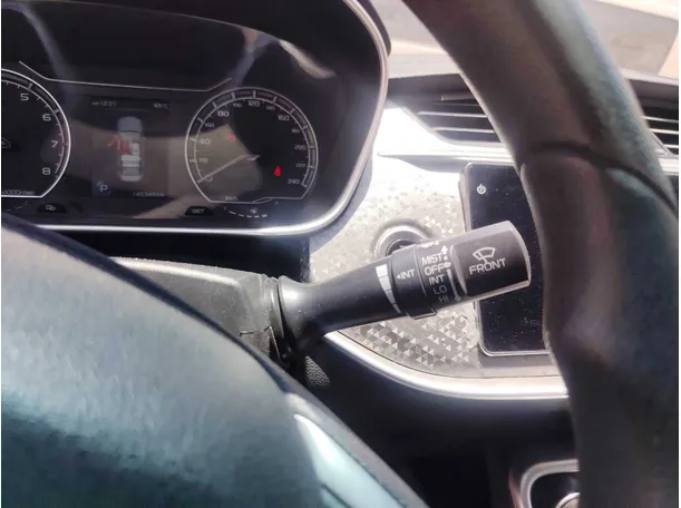 Car image 29