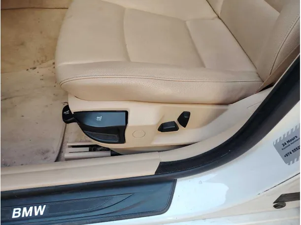 Car image 36