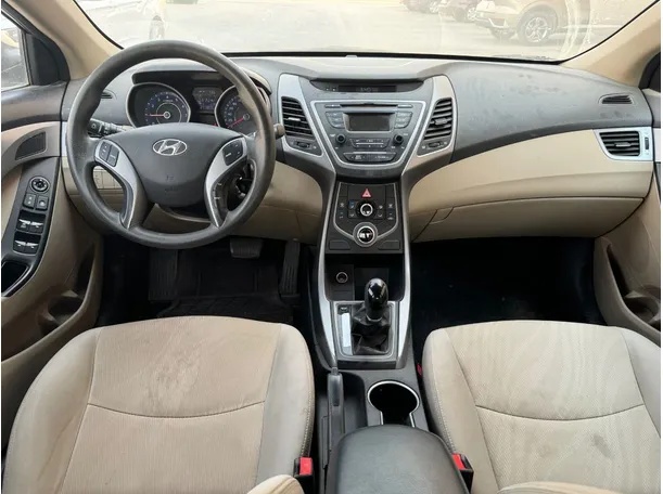 Car image 15