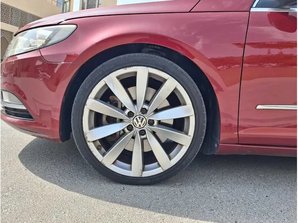 Car image 9
