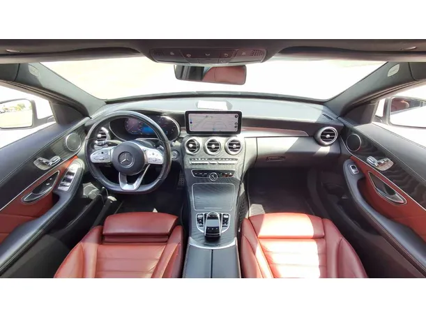 Car image 15