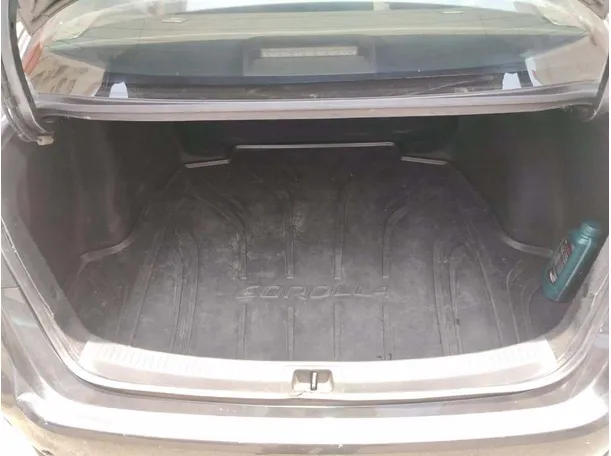Car image 28